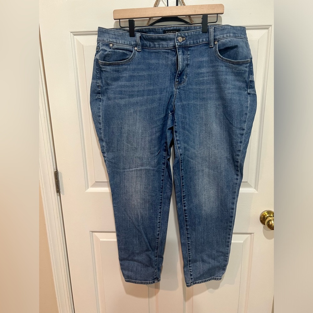 EUC Talbots 5 pocket Boyfriend Jeans - size 16W- Front zip/button closure